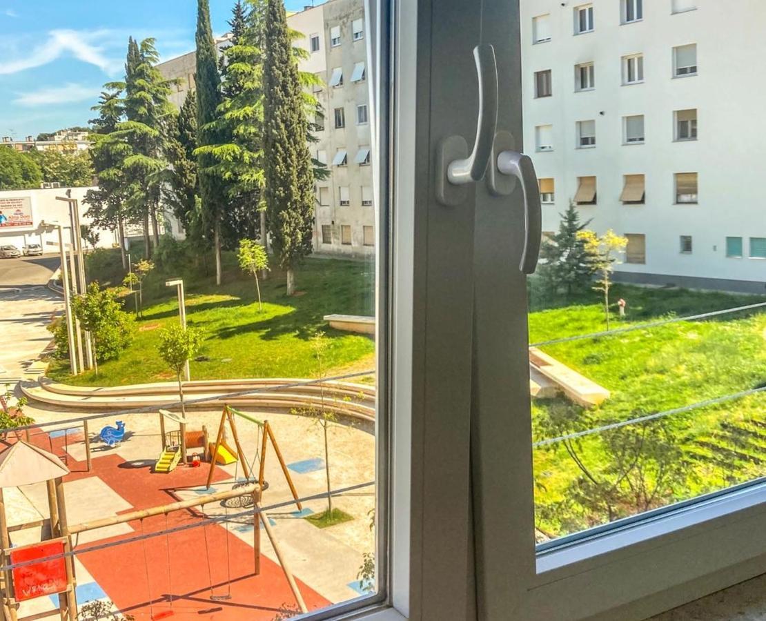 Apartment Mare Pula Exteriör bild
