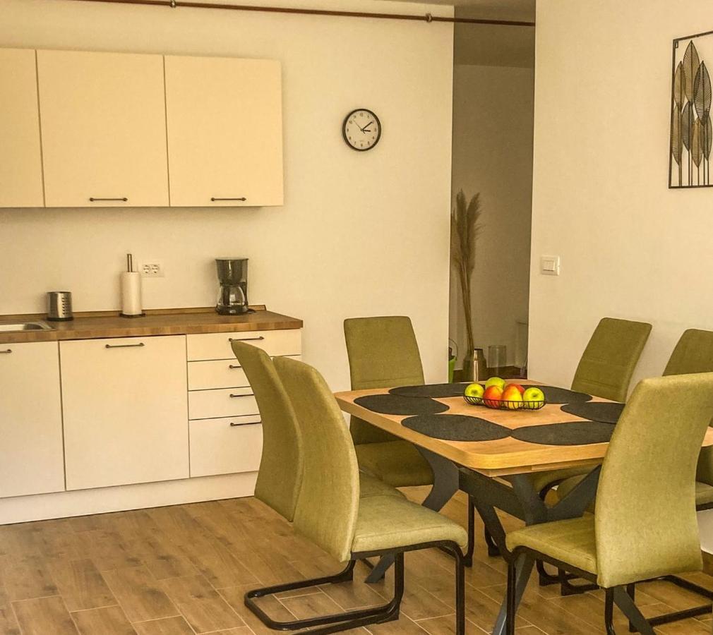 Apartment Mare Pula Exteriör bild
